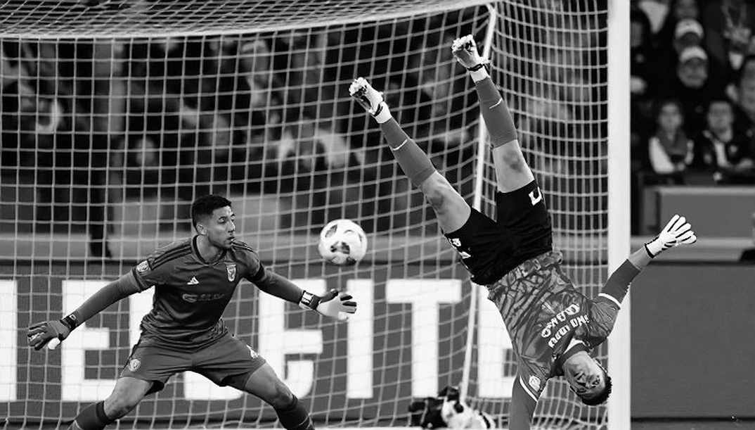 Julian Alvarez Carries a Question, Not a Promise: Atletico Arrive at Anfield to Escape the Loop of History