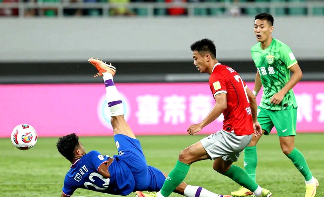 Kim Sang Sik's Journey Through Adversity: Behind the Scenes of Vietnam's AFF Cup 2026 Preparation Kim Sang Sik's Journey Through Adversity: Behind the Scenes of Vietnam's AFF Cup 2026 Preparation