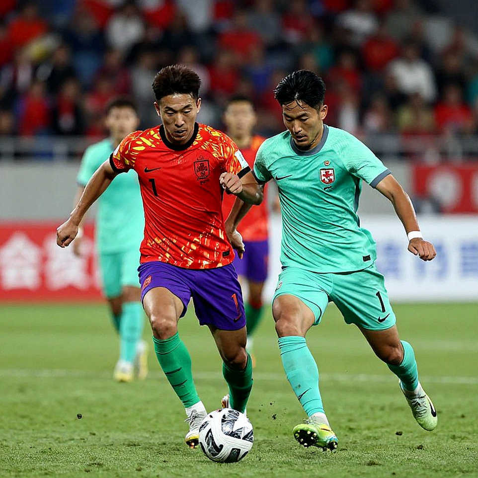 Derby thủ đô ở Hàng Đẫy: Công An Hà Nội giữ ngôi đầu, Hà Nội FC tìm lối thoát