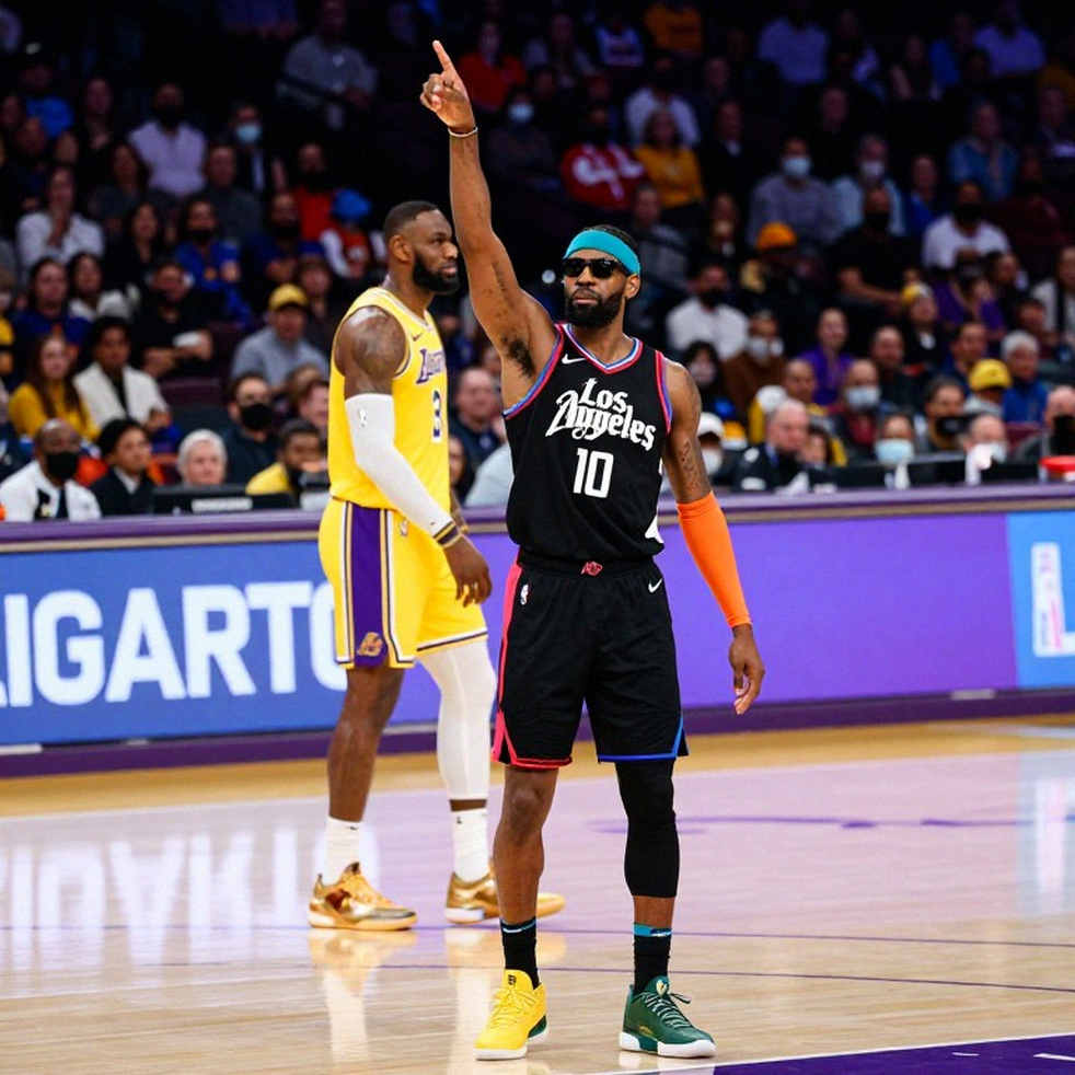 Lisa Leslie và bức tượng thứ 16: Người phụ nữ trưởng thành đầu tiên trên quảng trường của những người khổng lồ Lisa Leslie và bức tượng thứ 16: Người phụ nữ trưởng thành đầu tiên trên quảng trường của những người khổng lồ