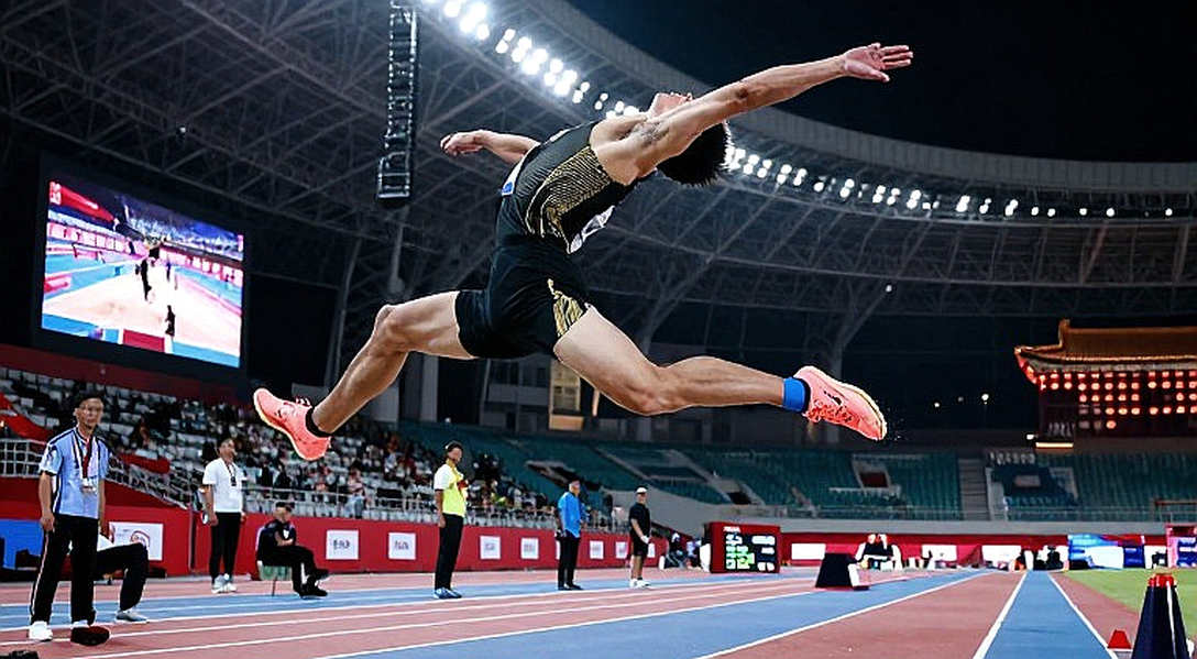 Từ DESCENTE 2026 đến Swift Suit Sydney 2026: Khi trang phục thi đấu trở thành một phần của chiến thuật