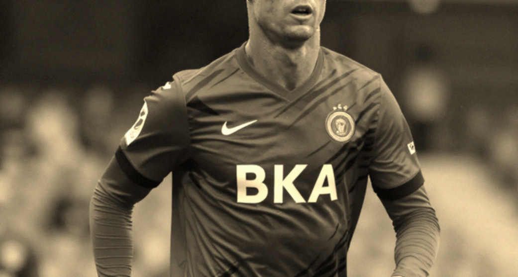 Ronaldo ở lại đội tuyển Bồ Đào Nha: Quyết định được ký từ phòng họp, không phải từ đường biên