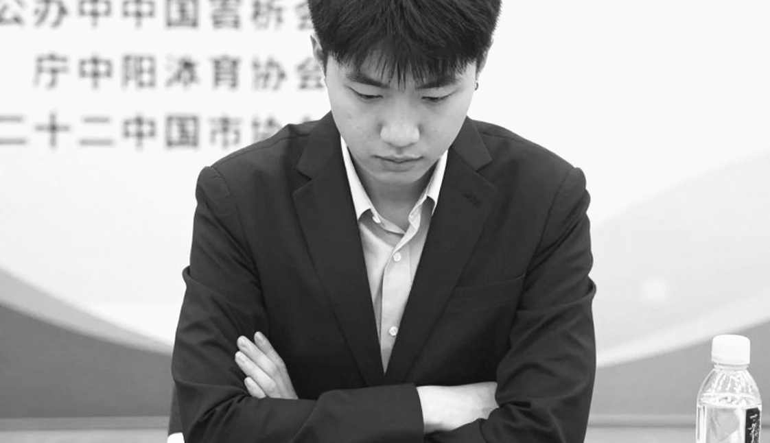 Gukesh chủ động xuống bàn 4 tại Olympiad: Khi nhà vô địch thế giới đặt đội tuyển lên trên ngôi vương