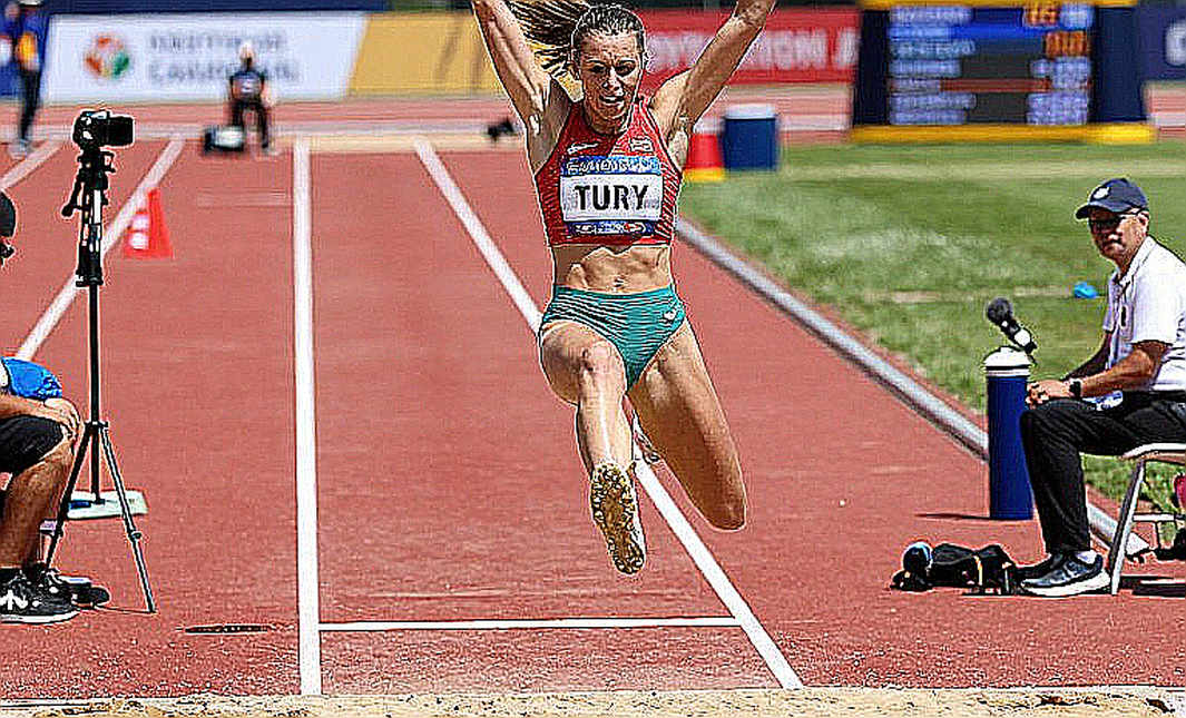 Bolt Marvels at Ultimate Championship Prize Money: $150,000 a Win and the Gaps Nobody Is Counting Bolt Marvels at Ultimate Championship Prize Money: $150,000 a Win and the Gaps Nobody Is Counting
