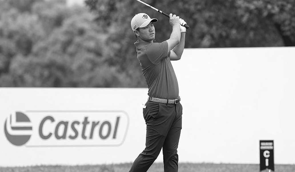 Tony Finau và cú putt 1 triệu USD trên sàn bóng rổ: khi tiền từ thiện tự viết lại luật chơi của làng golf